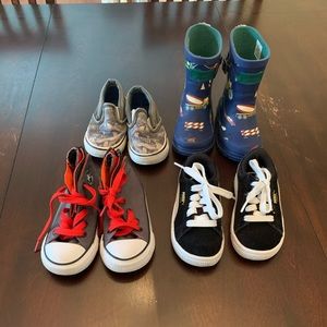 Toddler boys size 7 shoe bundle.  4 pair